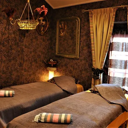 Vendégház Mille Et Nuits - Harem - La Venus De Lisbonne 4*